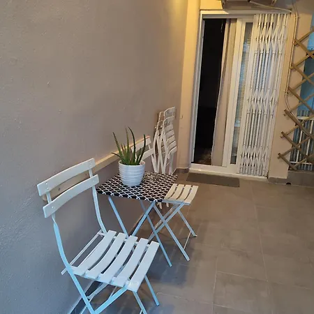 Daire The Muse, Colorful Cozy Flat On Mitropoleos Downtown *