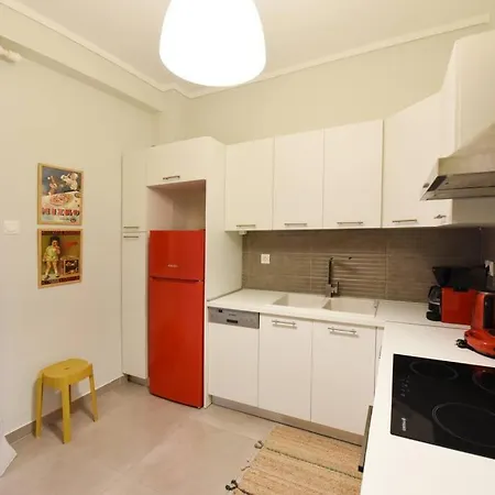 Daire The Muse, Colorful Cozy Flat On Mitropoleos Downtown *